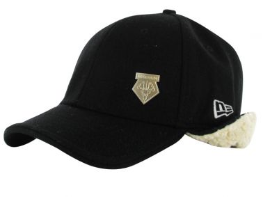 Watford FC Crest Fur Hat